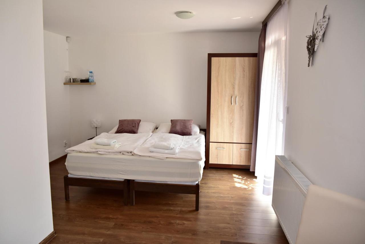 Pension U Krbu Mikulov v Krusnych Horach Екстер'єр фото
