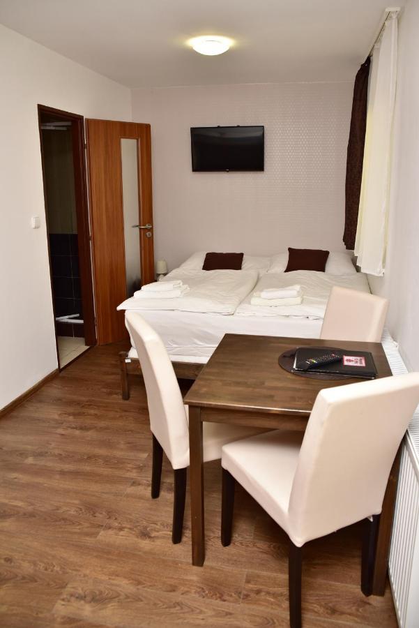 Pension U Krbu Mikulov v Krusnych Horach Екстер'єр фото
